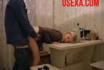 Хотинини Кутига Букиртирип Сикяпти Янги Узбекча Секс Видео Раком